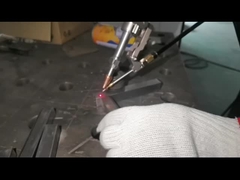 เครื่องปั่นเลเซอร์ไฟเบอร์ 1500W มือเดียว 0-5mm ความหนาปั่นปรับได้