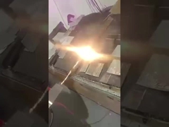 เครื่องทําความสะอาดเลเซอร์มือถือที่มี Port QBH ที่มีประสิทธิภาพสูงสําหรับแหล่งเลเซอร์หลายตัว