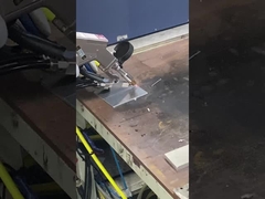 เครื่องเชื่อมเลเซอร์สั่นมือเดียวสําหรับเชื่อมอลูมิเนียม 4 มม.